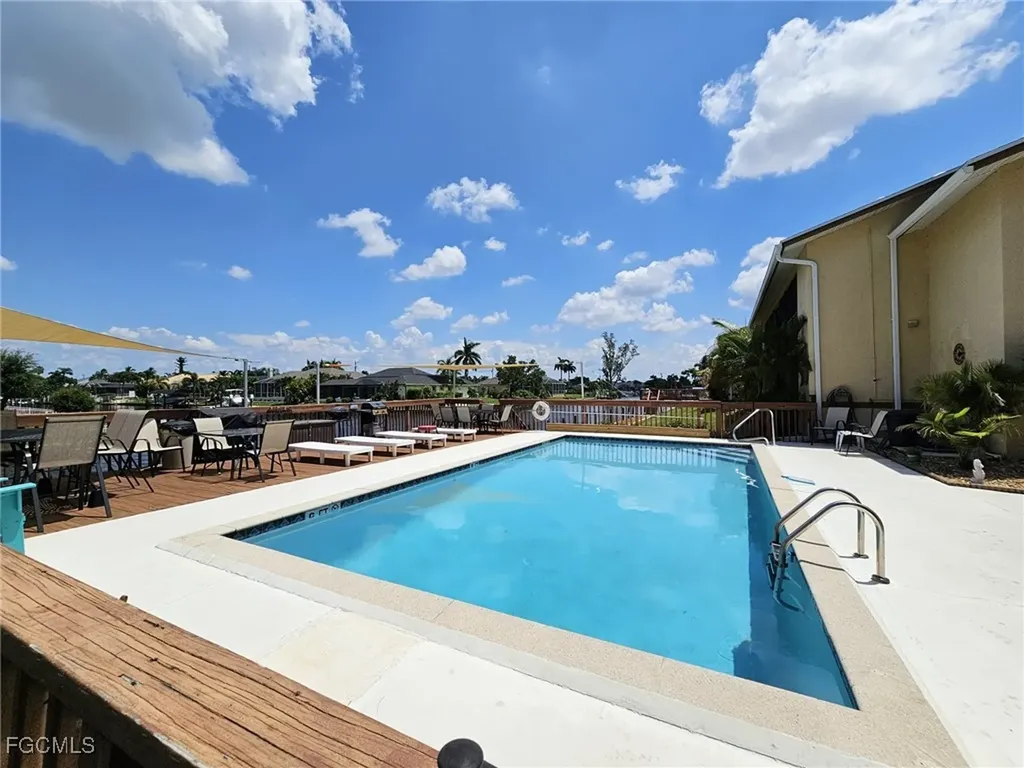 521 SW 47th Terrace Cape Coral FL 33914