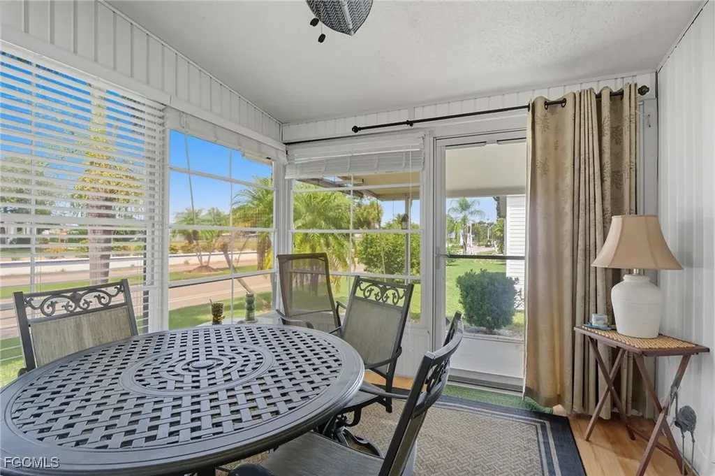 14527 Paul Revere Loop North Fort Myers FL 33917