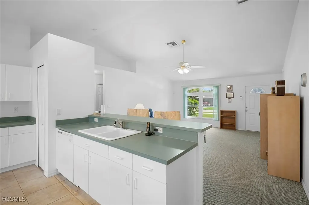 2932 Holly Road Fort Myers FL 33901