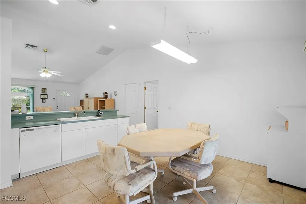 2932 Holly Road Fort Myers FL 33901