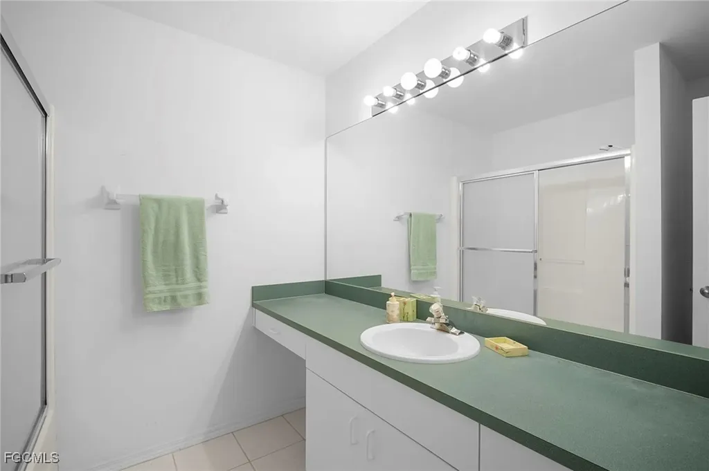 2932 Holly Road Fort Myers FL 33901