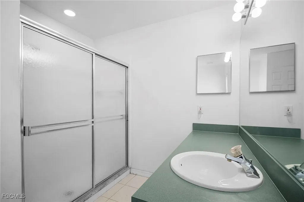 2932 Holly Road Fort Myers FL 33901