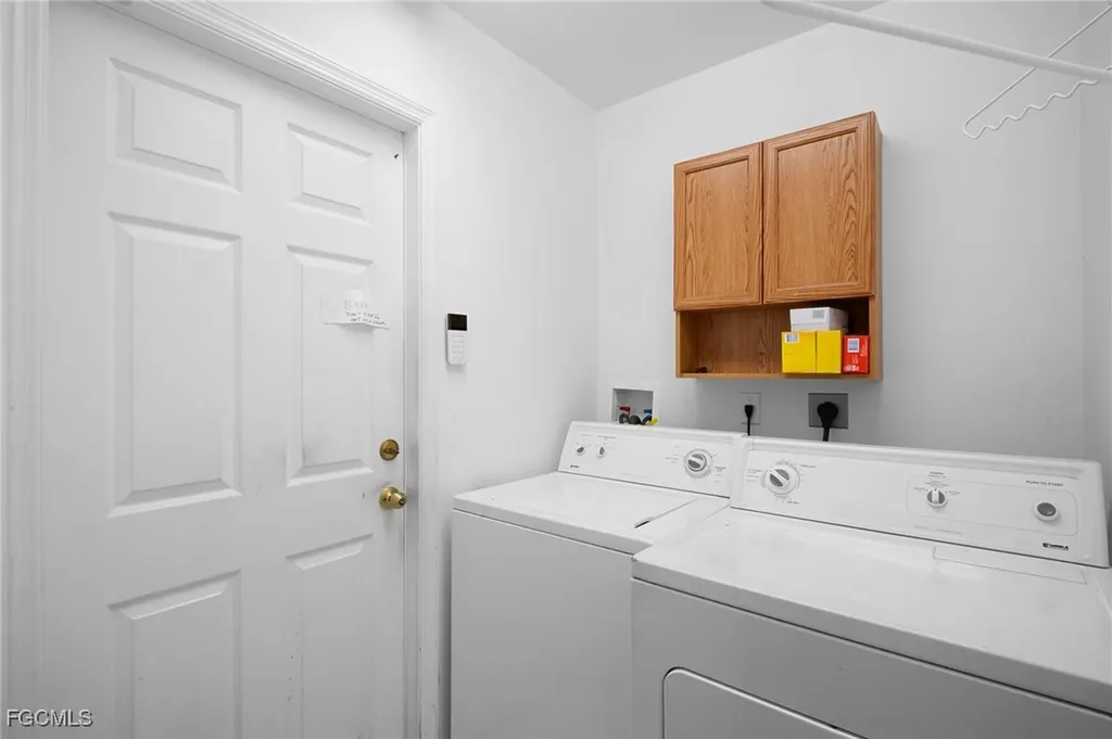 2932 Holly Road Fort Myers FL 33901