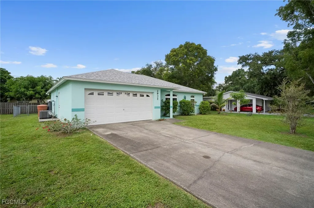 2932 Holly Road Fort Myers FL 33901