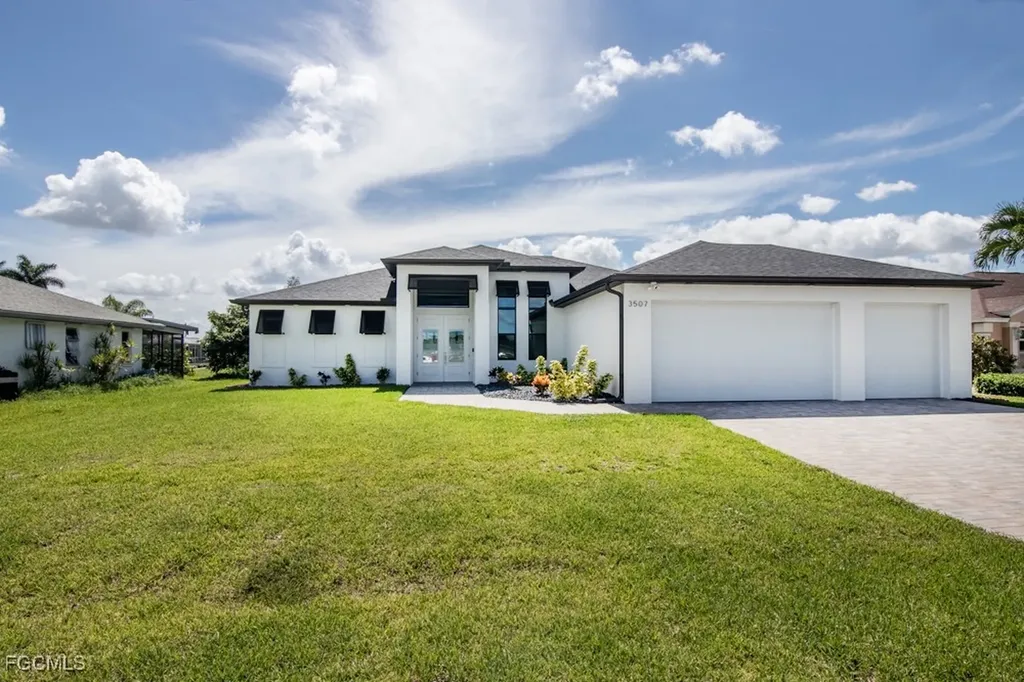 3507 SW 2nd Avenue Cape Coral FL 33914