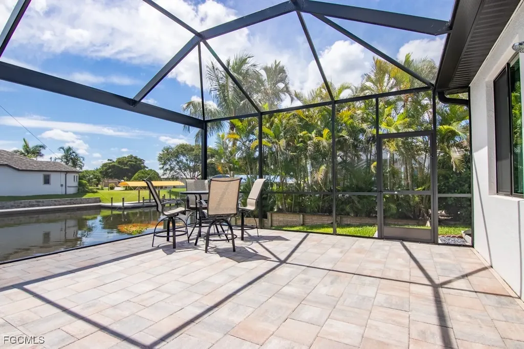 3507 SW 2nd Avenue Cape Coral FL 33914