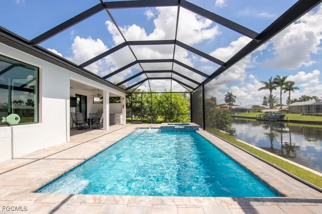 3507 SW 2nd Avenue Cape Coral FL 33914