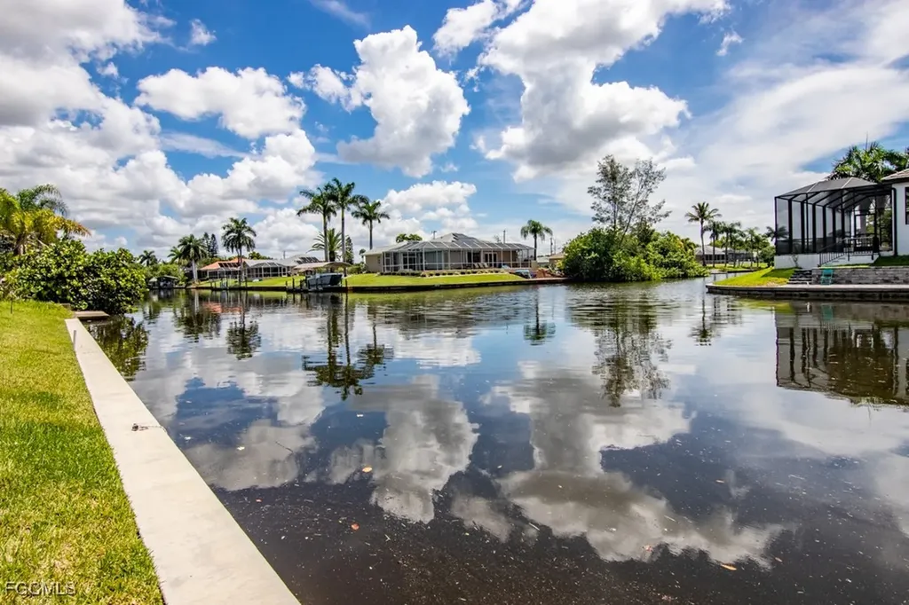 3507 SW 2nd Avenue Cape Coral FL 33914