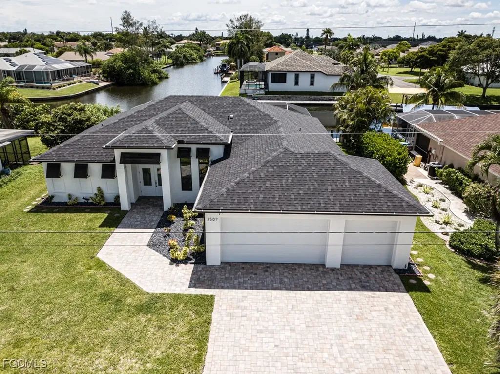 3507 SW 2nd Avenue Cape Coral FL 33914