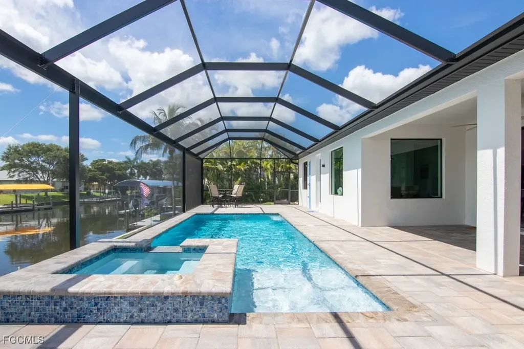 3507 SW 2nd Avenue Cape Coral FL 33914