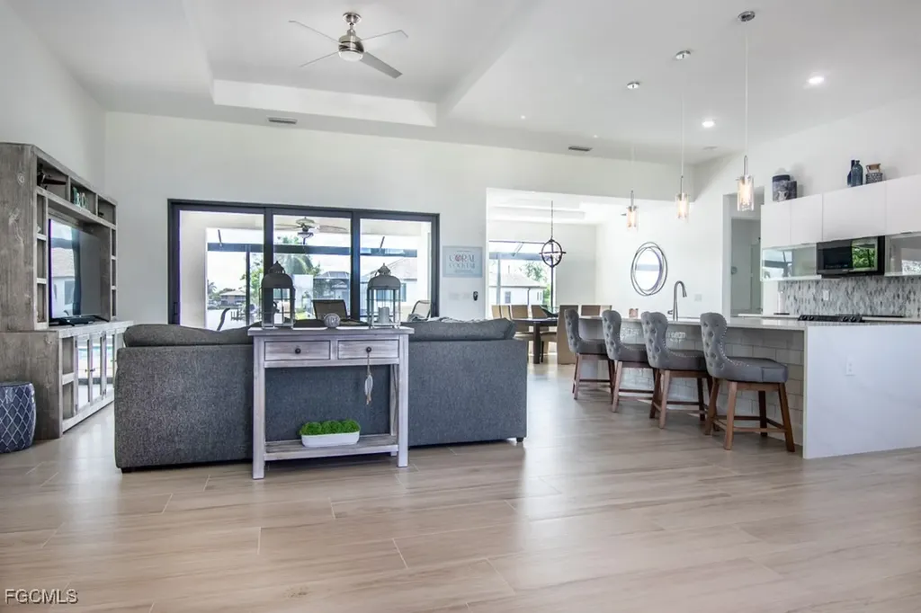 3507 SW 2nd Avenue Cape Coral FL 33914