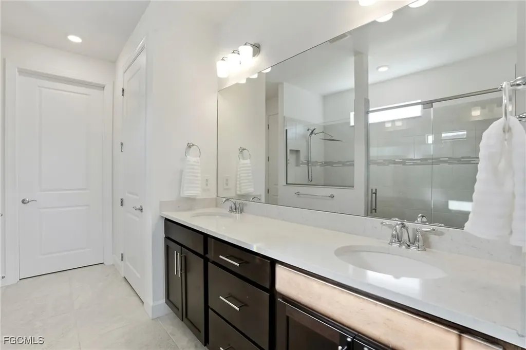 17003 Oakstead Drive Alva FL 33920