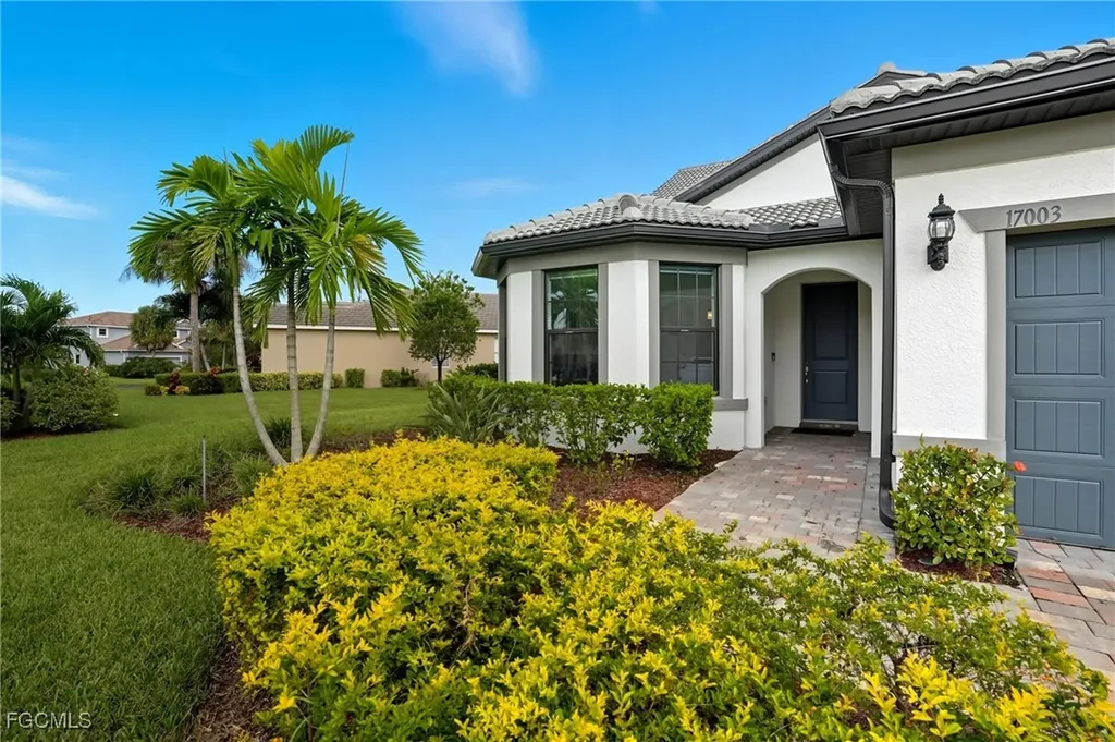 17003 Oakstead Drive Alva FL 33920