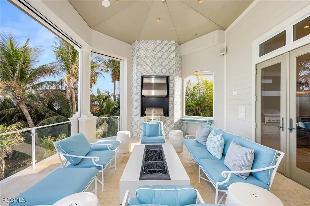 15735/737 Captiva Drive Captiva FL 33924