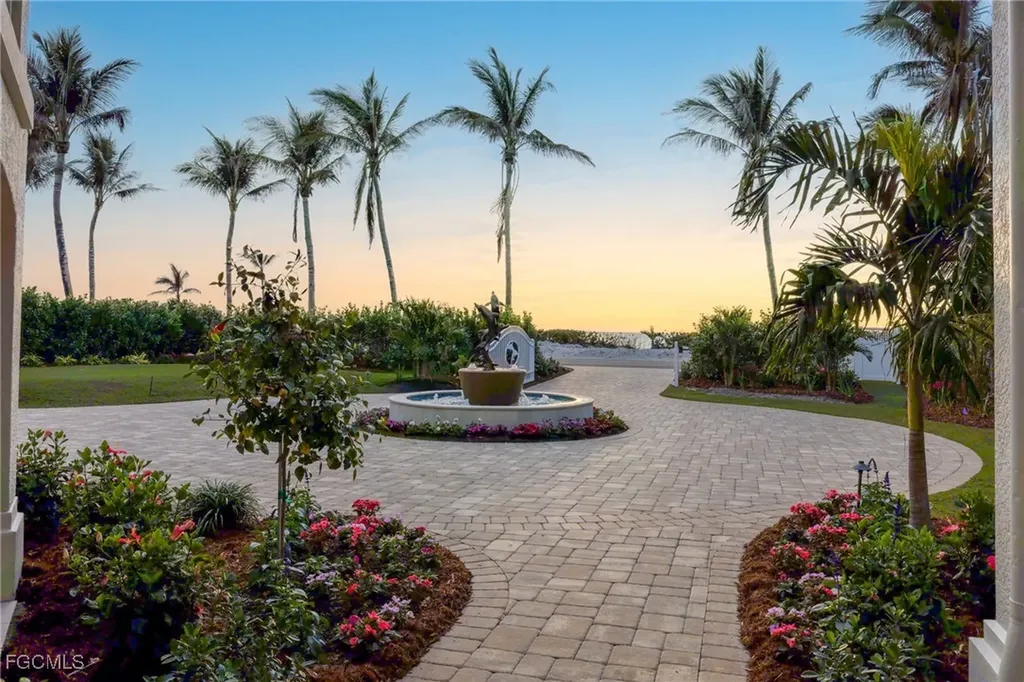 15735/737 Captiva Drive Captiva FL 33924