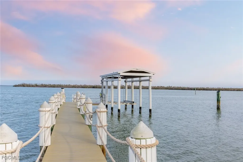 15735/737 Captiva Drive Captiva FL 33924