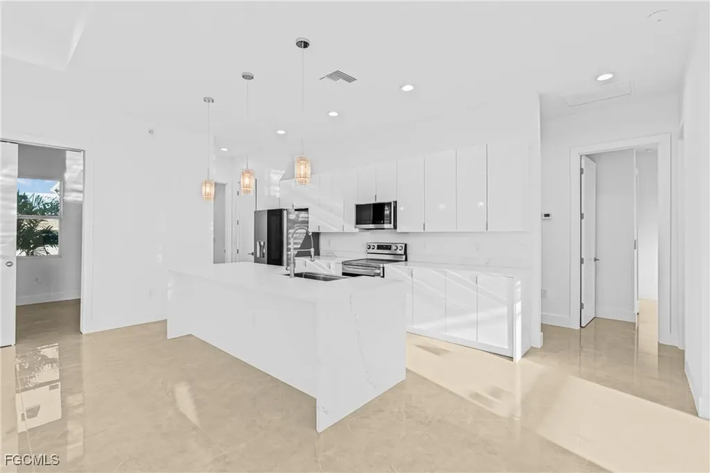 821 NW 37th Place Cape Coral FL 33993