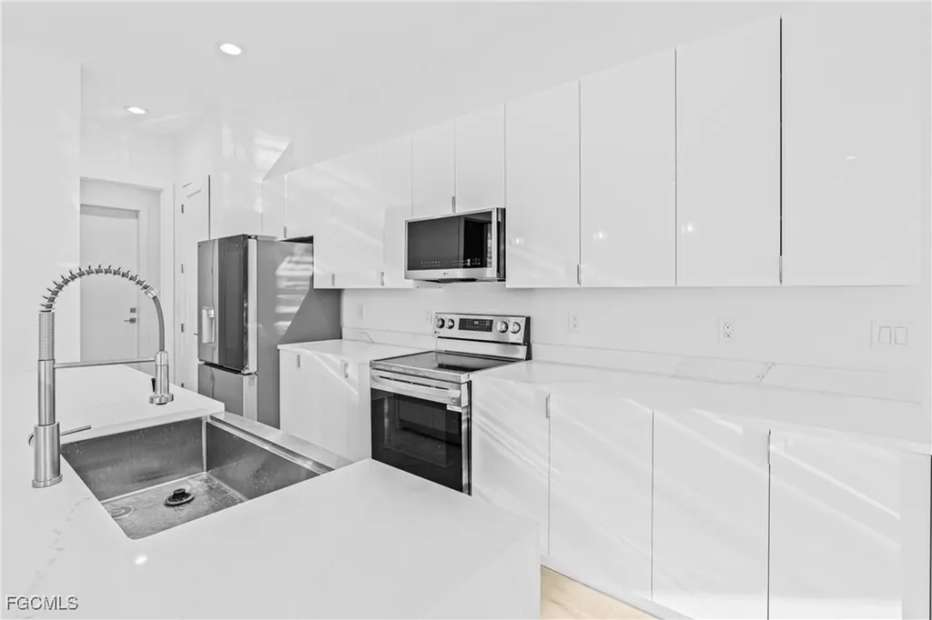 821 NW 37th Place Cape Coral FL 33993