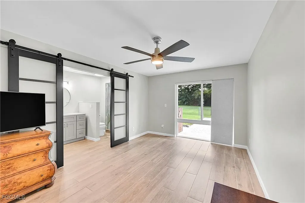 2474 King Arthurs Court Fort Myers FL 33912