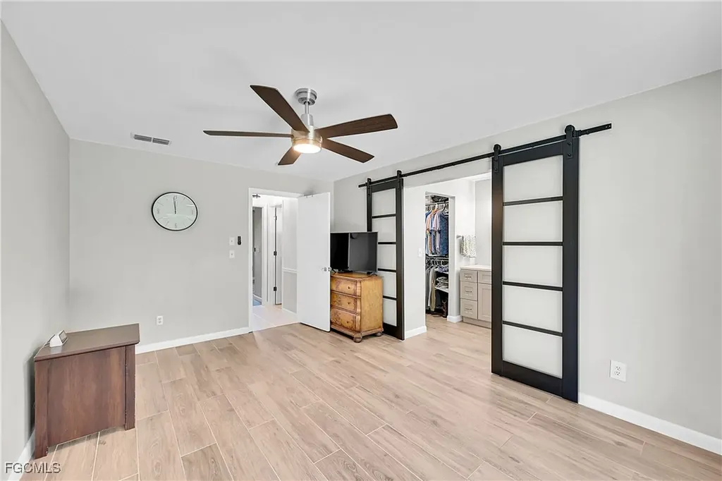 2474 King Arthurs Court Fort Myers FL 33912