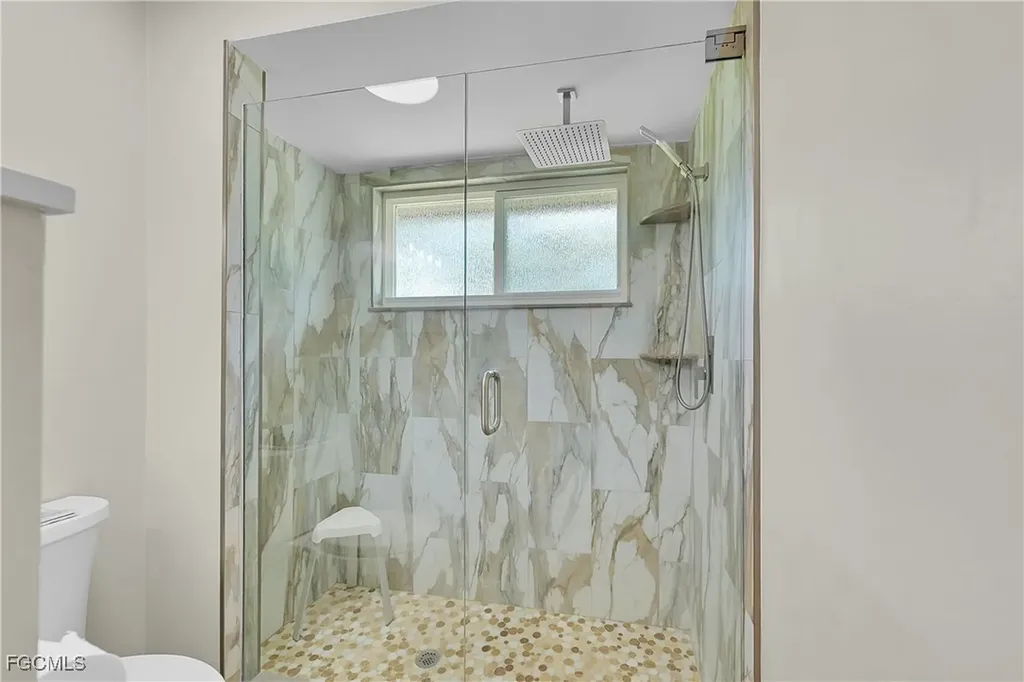 2474 King Arthurs Court Fort Myers FL 33912