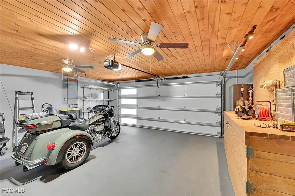 2474 King Arthurs Court Fort Myers FL 33912