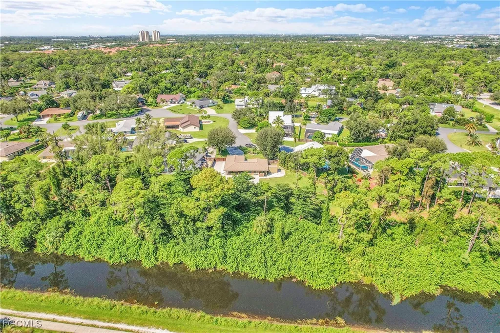 2474 King Arthurs Court Fort Myers FL 33912