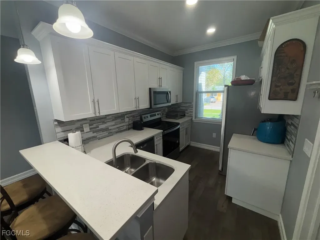 20 Roanoke Drive Fort Myers FL 33905