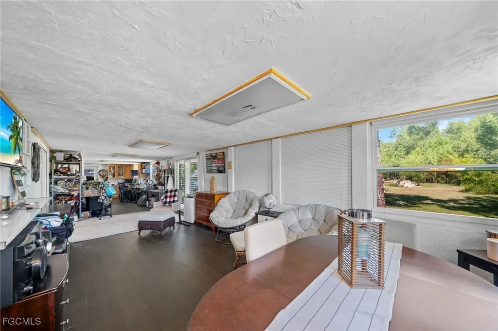 4121 16th Avenue NE Naples FL 34120