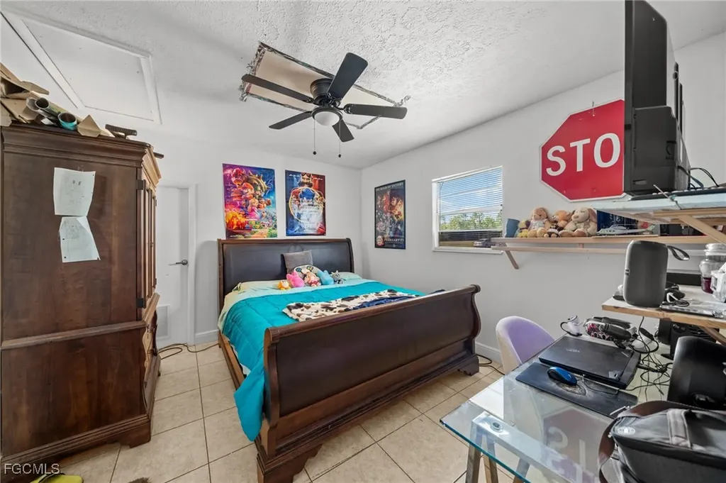 4121 16th Avenue NE Naples FL 34120