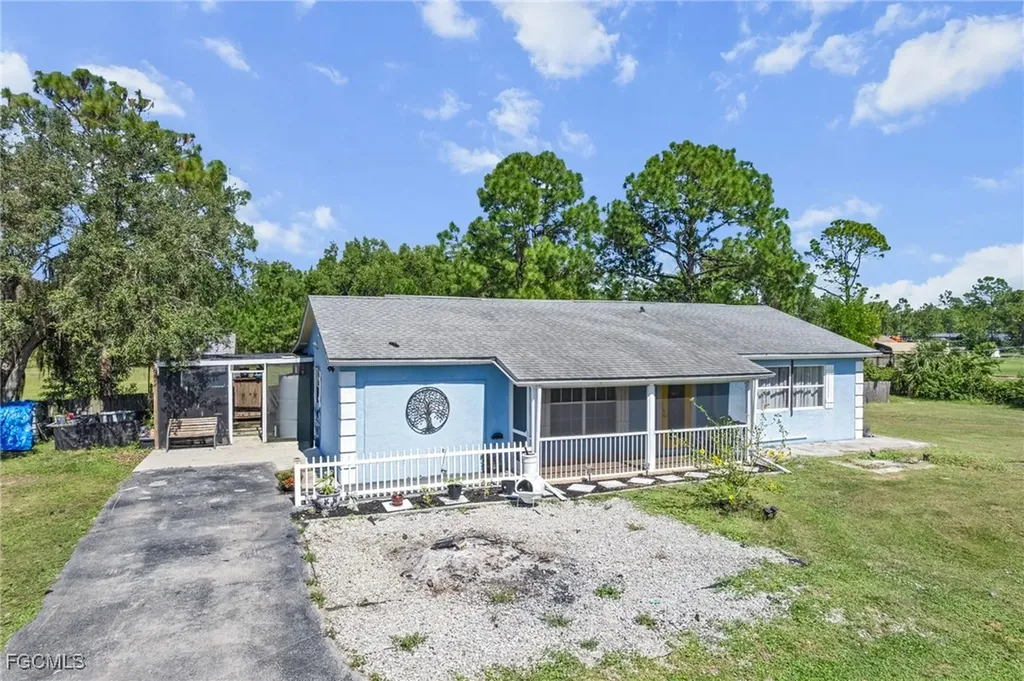 4121 16th Avenue NE Naples FL 34120