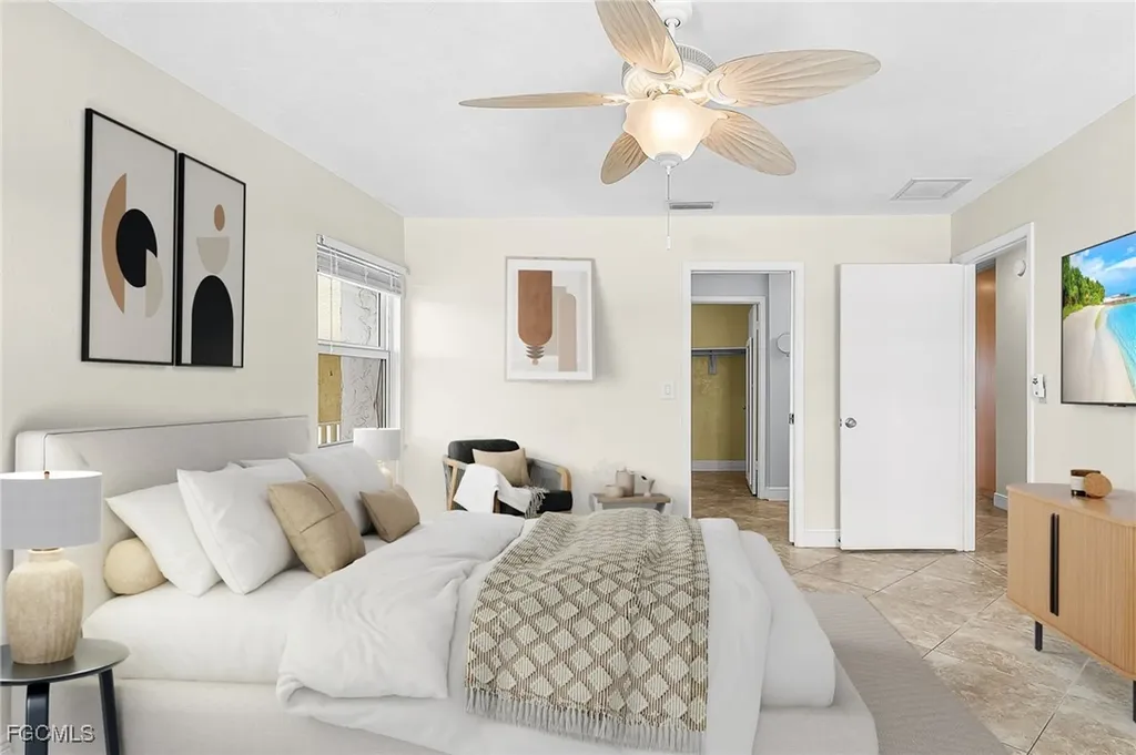 1911 SE 40th Terrace Cape Coral FL 33904