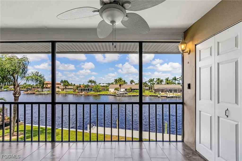 1911 SE 40th Terrace Cape Coral FL 33904