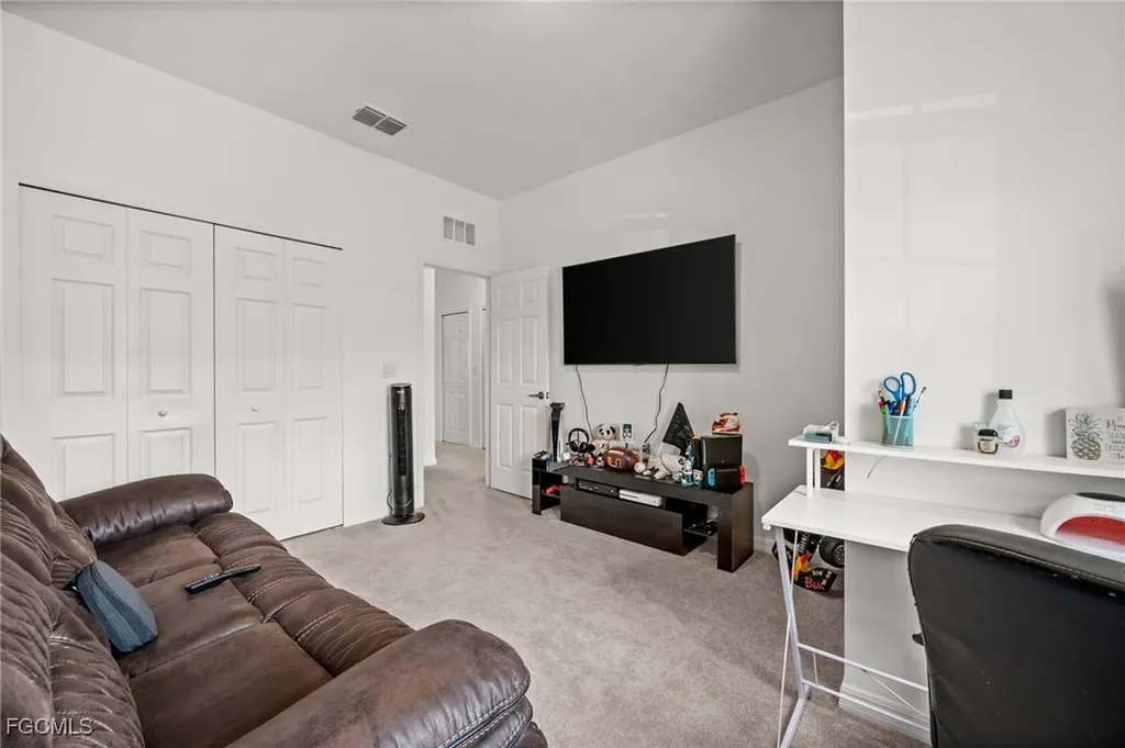 2830 Blossom Way Naples FL 34120