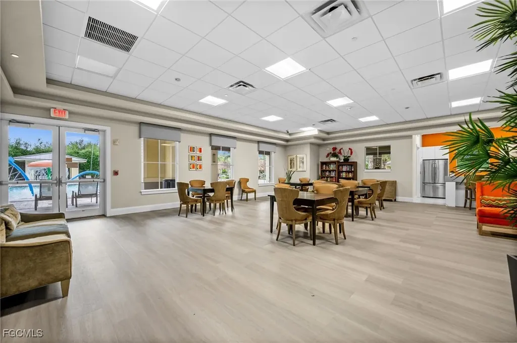 2830 Blossom Way Naples FL 34120