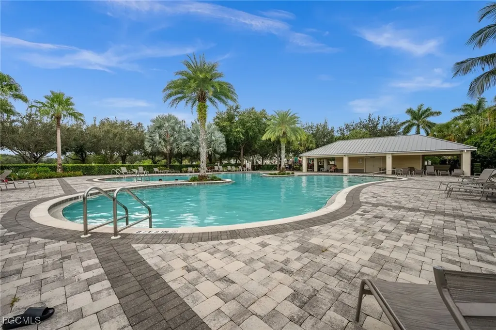 2830 Blossom Way Naples FL 34120
