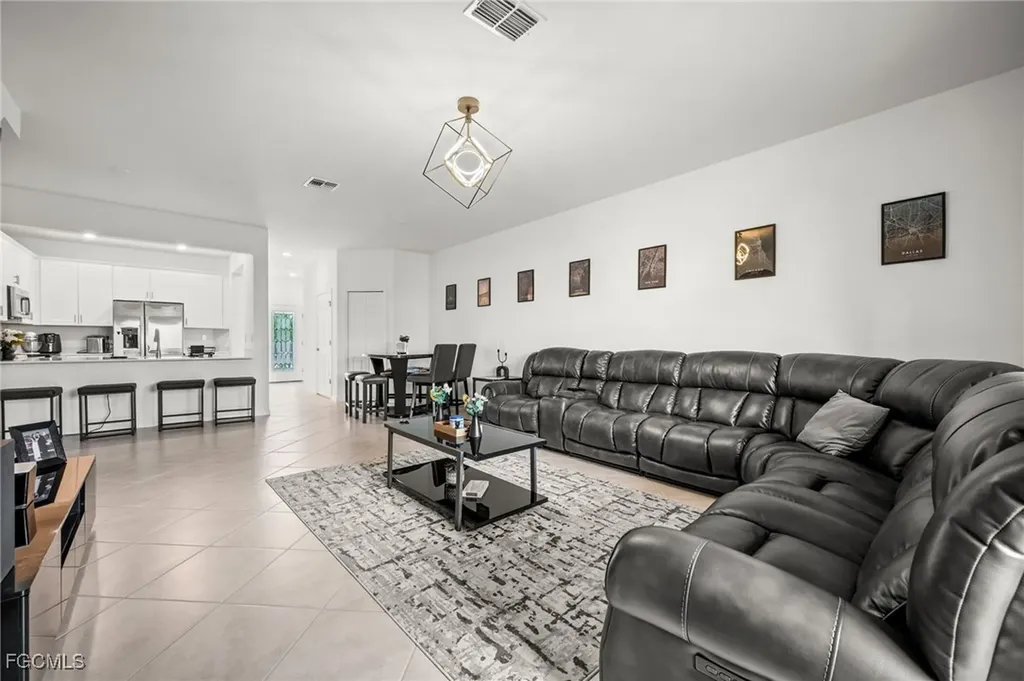 2830 Blossom Way Naples FL 34120