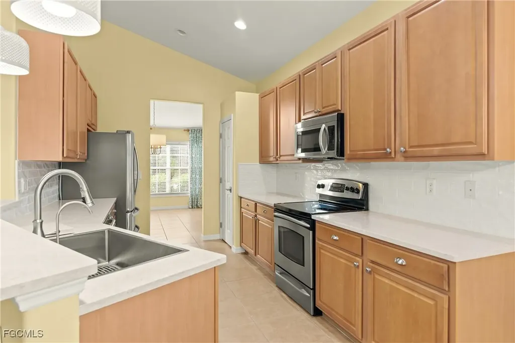 9062 Shadow Glen Way Fort Myers FL 33913