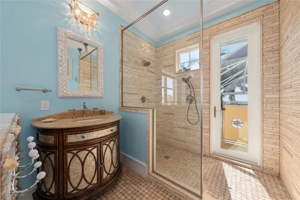 4725 Rue Belle Mer Sanibel FL 33957