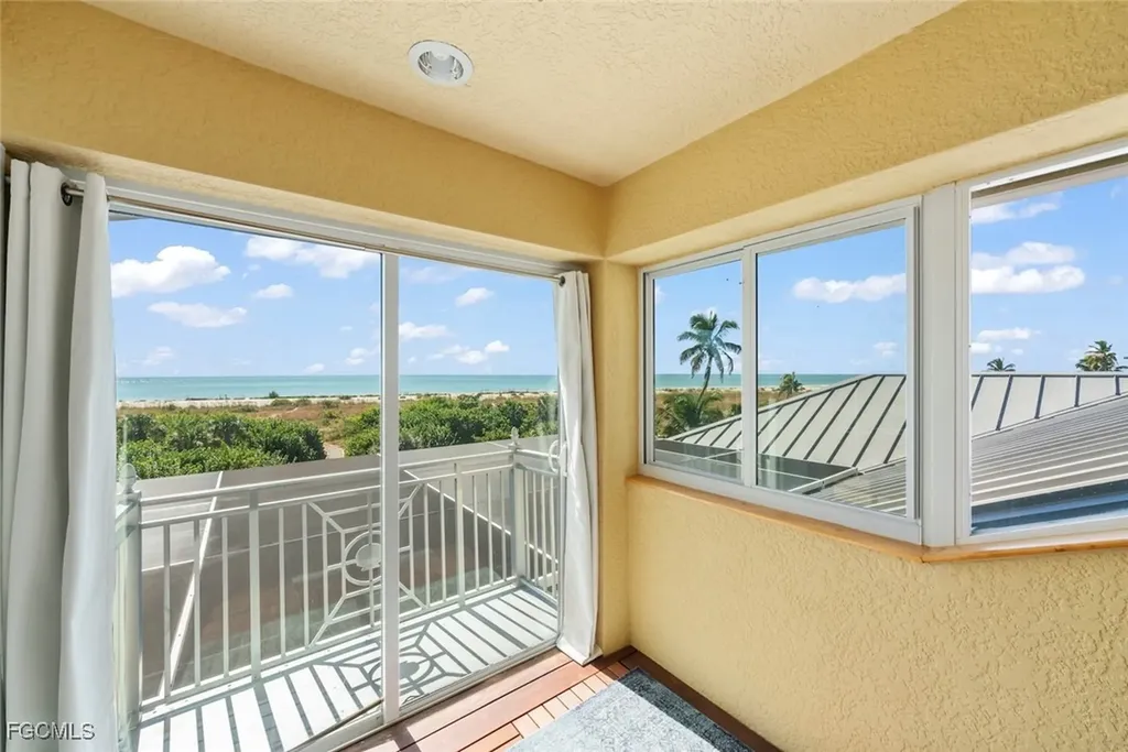 4725 Rue Belle Mer Sanibel FL 33957