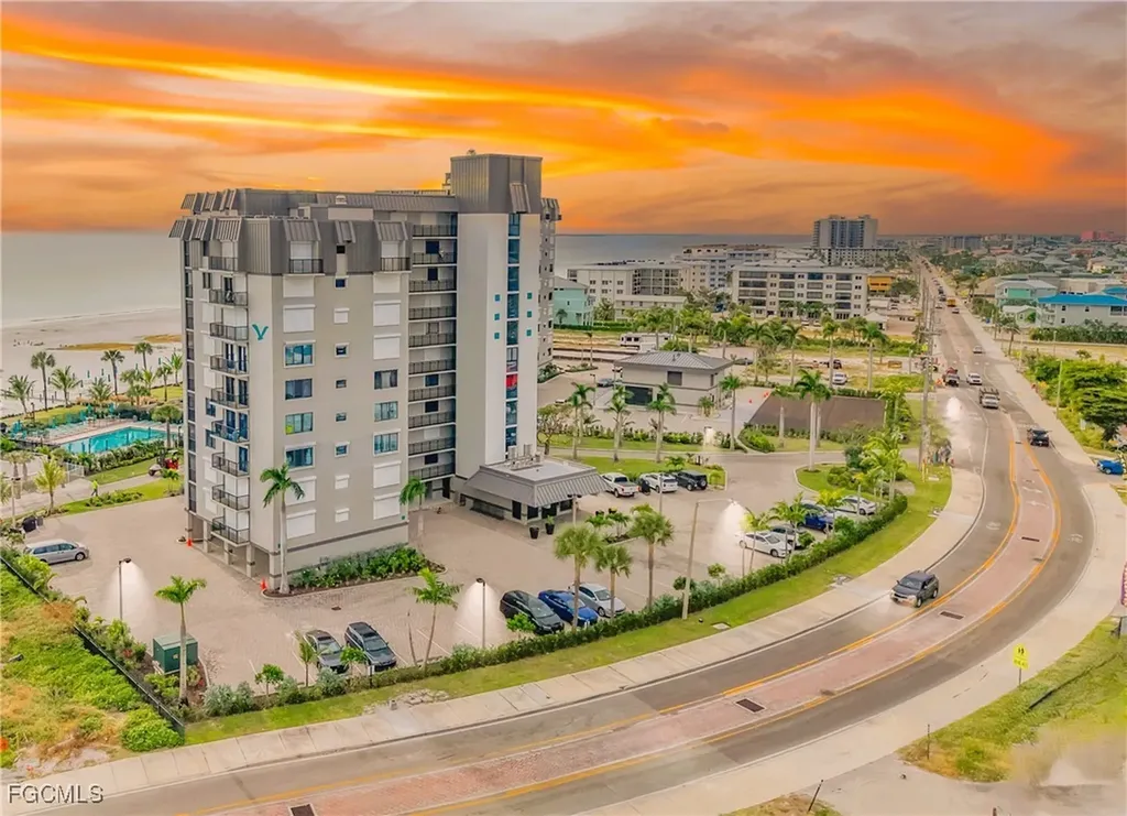 Fort Myers Beach FL, 2810 Estero Boulevard, Unit 411