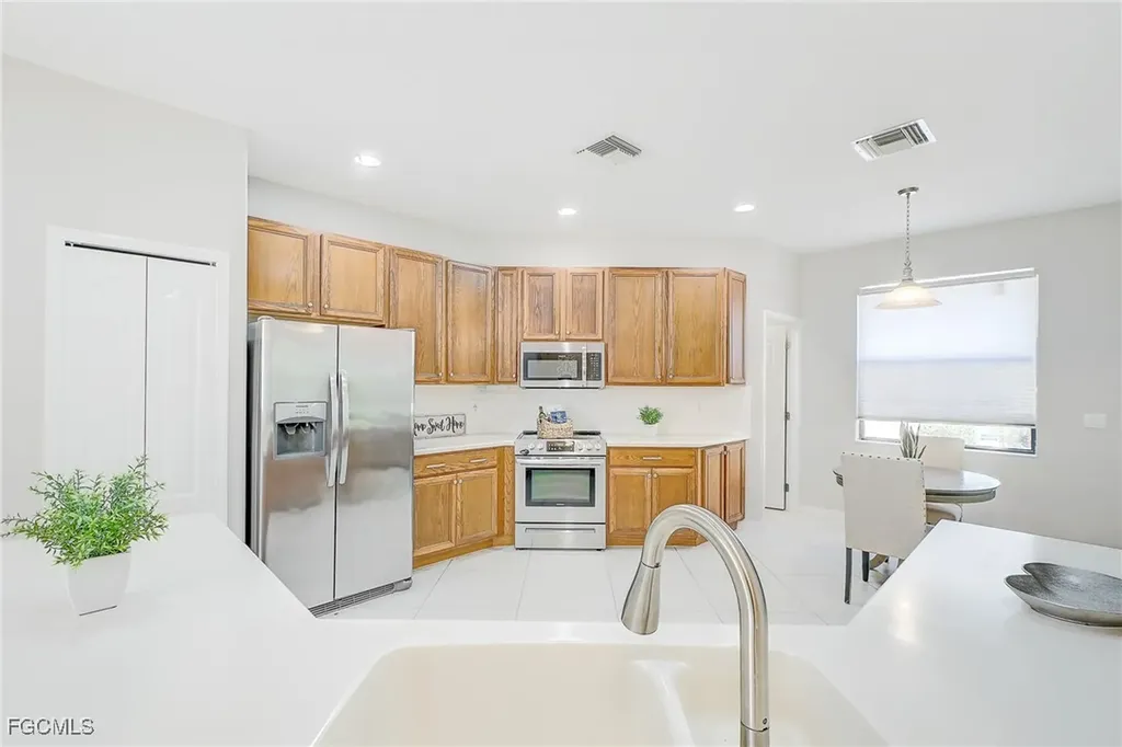 12018 Country Day Circle Fort Myers FL 33913