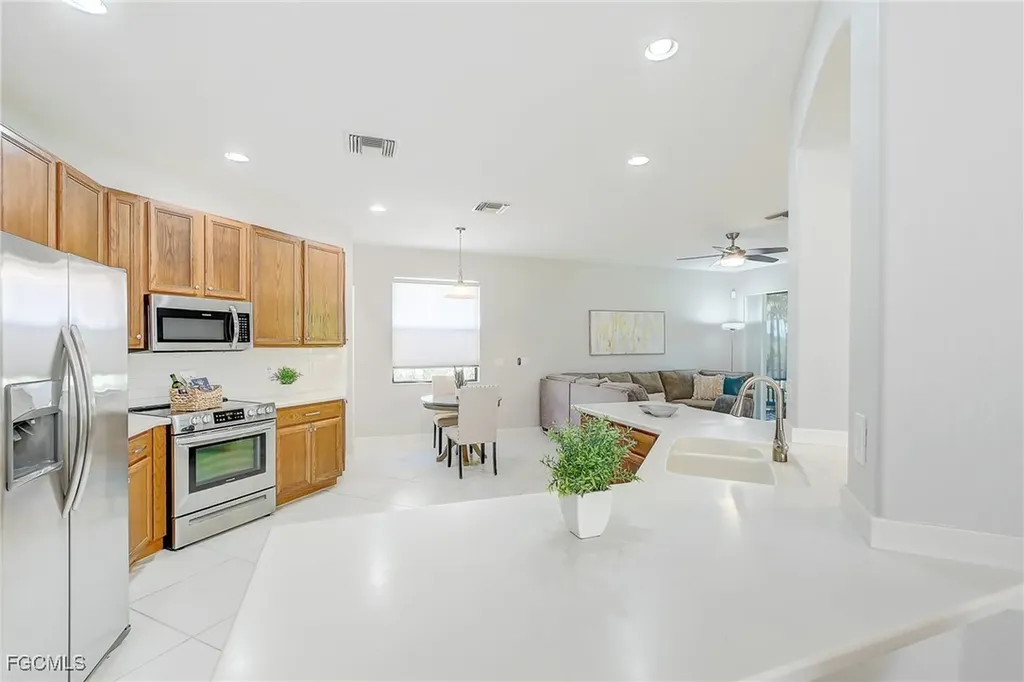 12018 Country Day Circle Fort Myers FL 33913