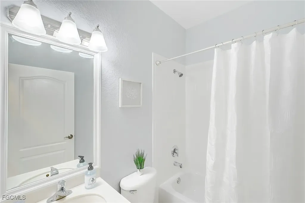 12018 Country Day Circle Fort Myers FL 33913