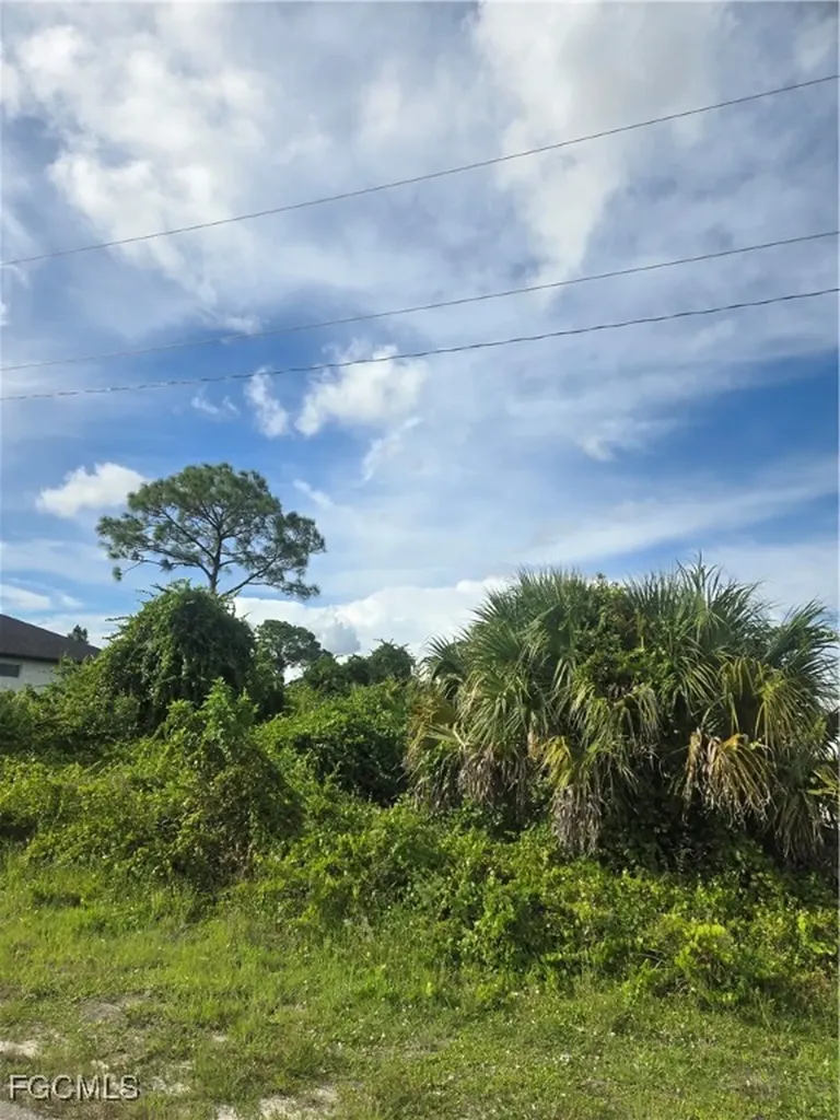 3504 72nd Street W Lehigh Acres FL 33971