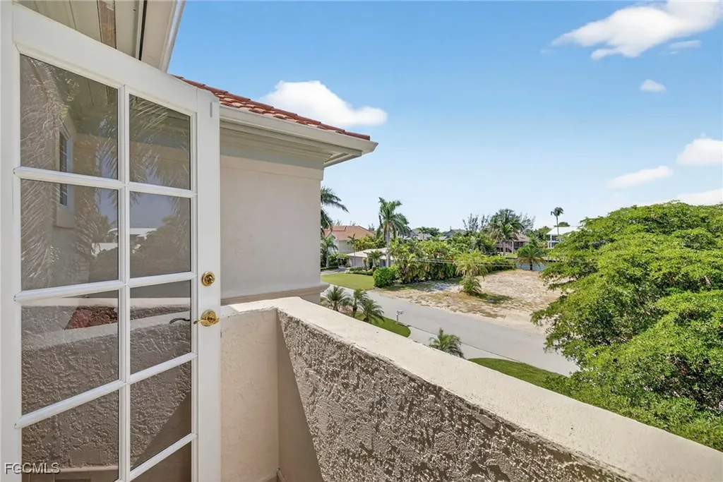 859 Limpet Drive Sanibel FL 33957