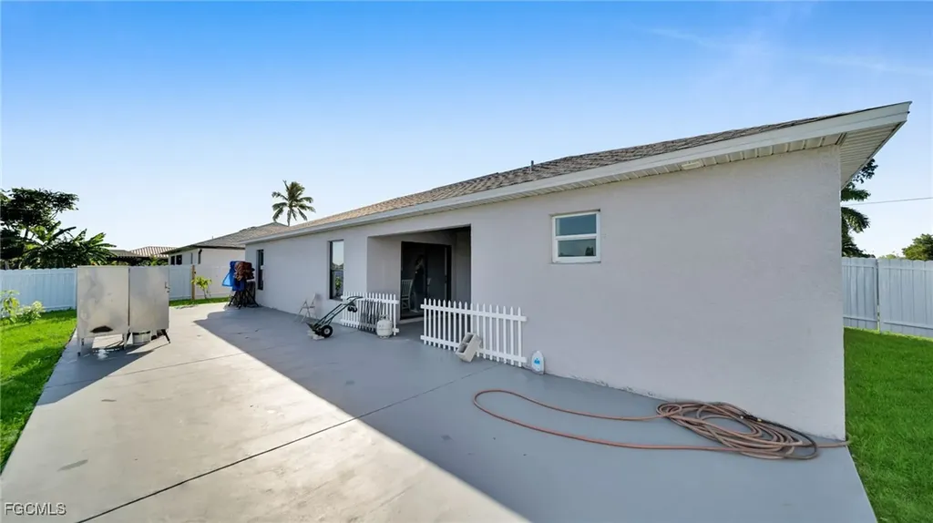 1125 NE 11th Terrace Cape Coral FL 33909