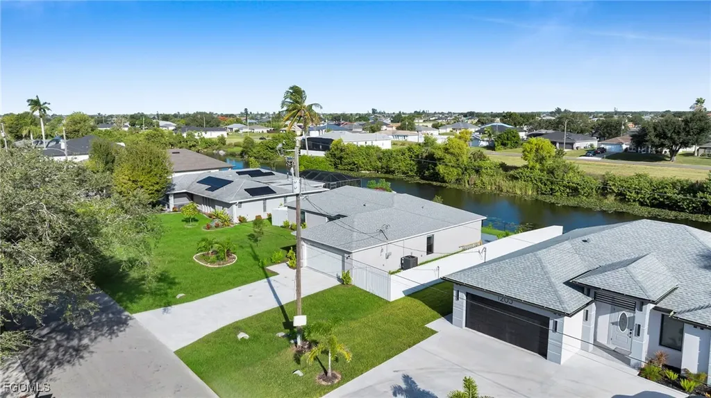1125 NE 11th Terrace Cape Coral FL 33909