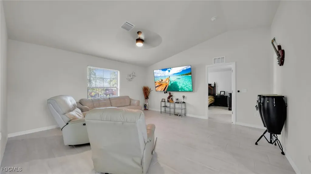 1125 NE 11th Terrace Cape Coral FL 33909