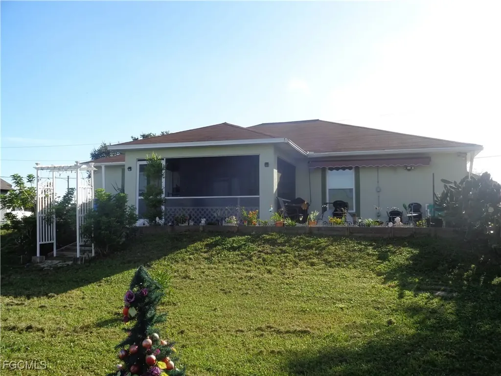 814 Rocaille Avenue Fort Myers FL 33913